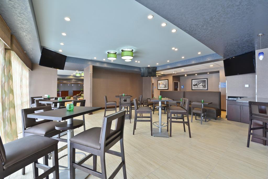 Wyndham Garden Elk Grove Village - O'Hare Eksteriør billede